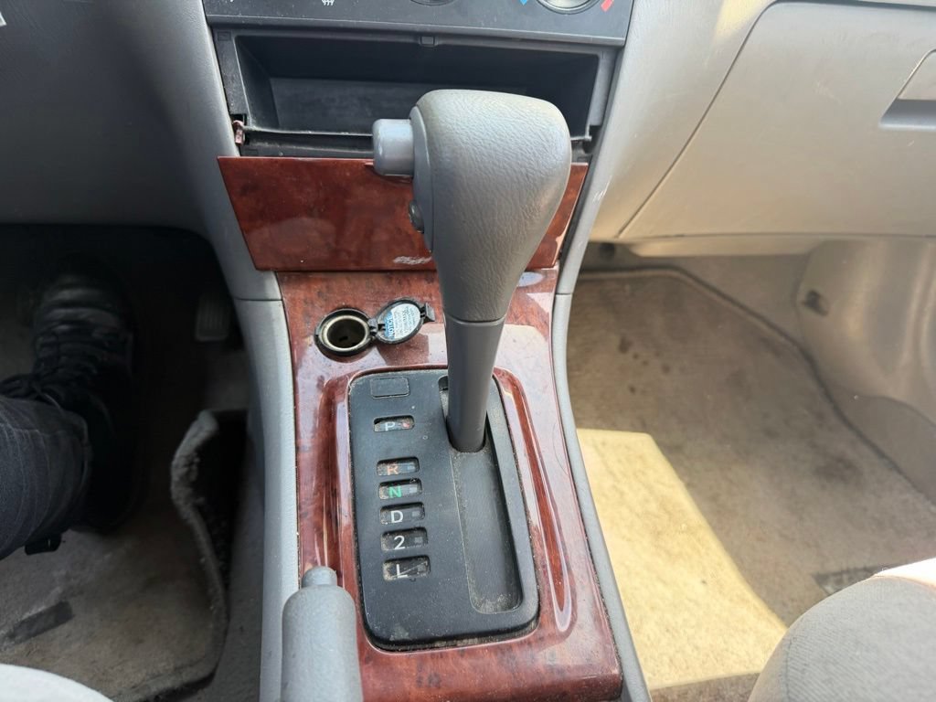 Used 2005 Toyota Corolla LE w/ Audio Value Pkg FWD image 14