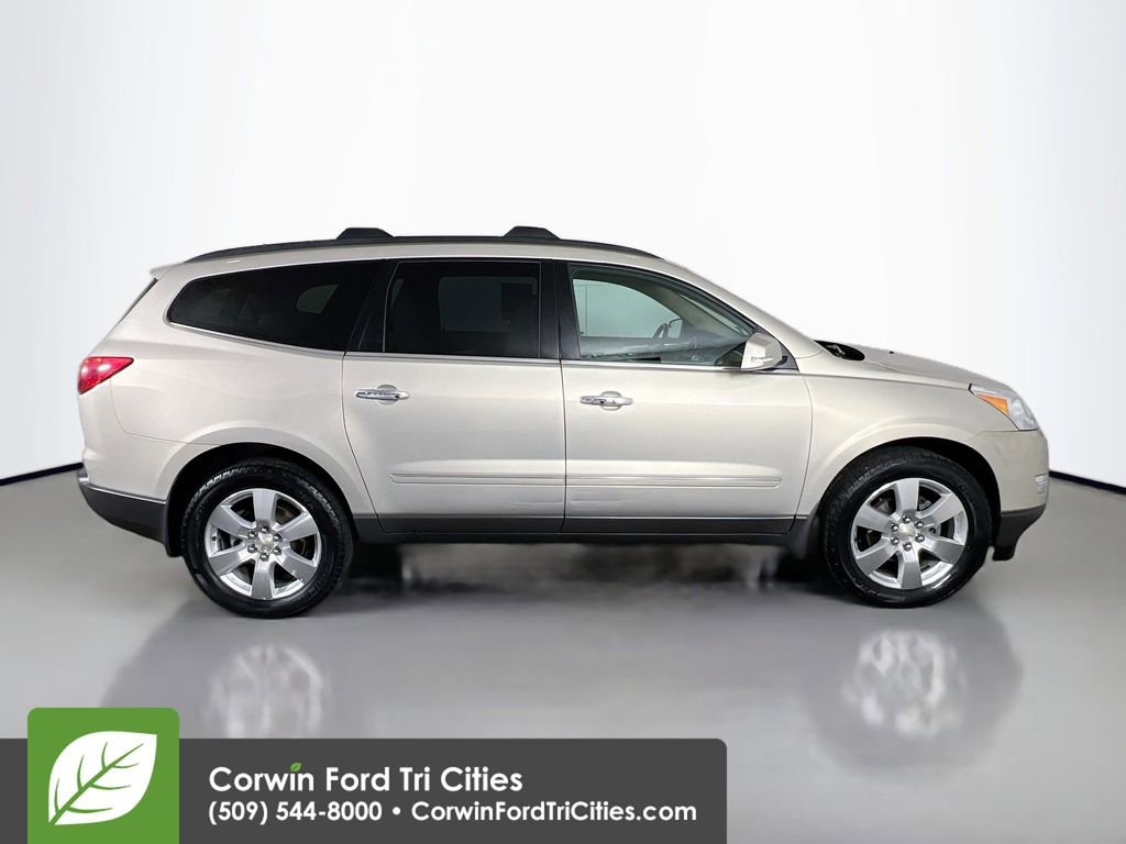 Used 2011 Chevrolet Traverse LTZ image 19