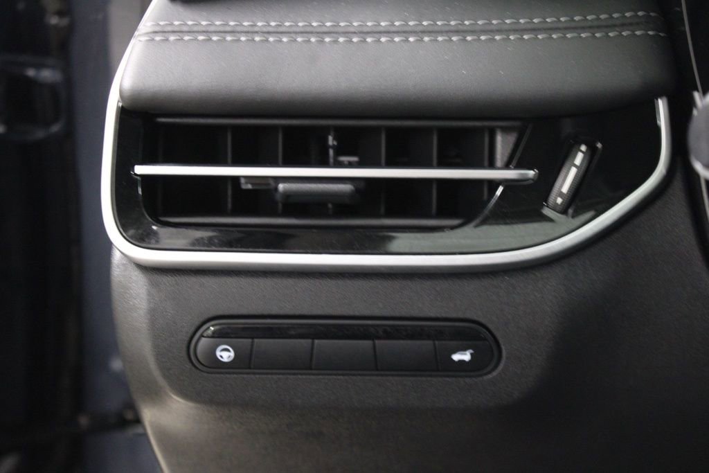 Certified 2026 INFINITI QX60 Luxe w/ Cargo Package image 26