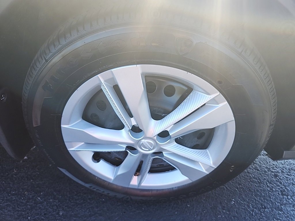 Used 2025 Nissan Kicks Play S image 10