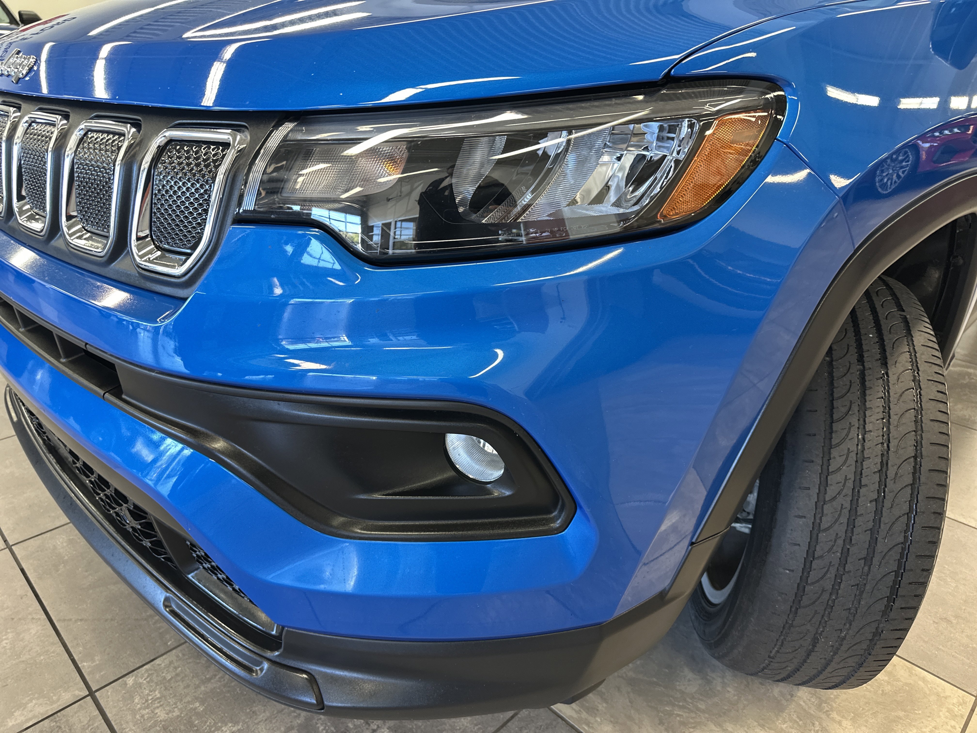 Used 2022 Jeep Compass Latitude w/ Sun and Sound Group image 18