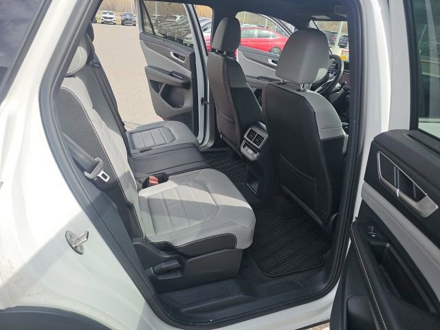Used 2024 Volkswagen Atlas Cross Sport SEL image 11