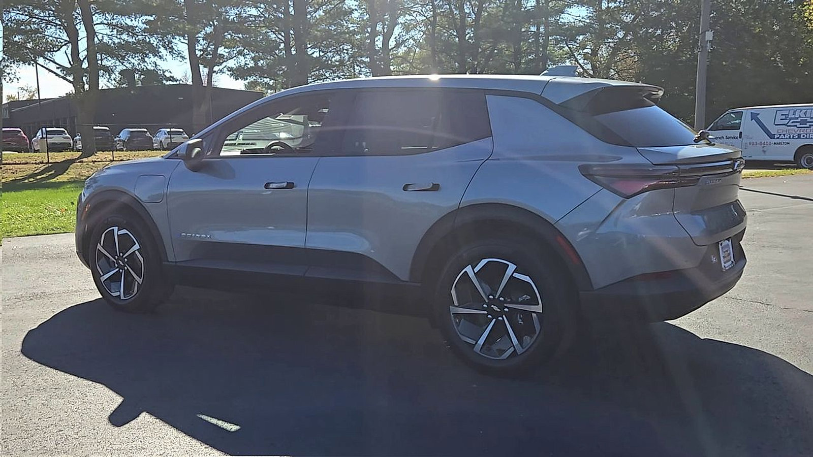 New 2026 Chevrolet Equinox EV LT image 2