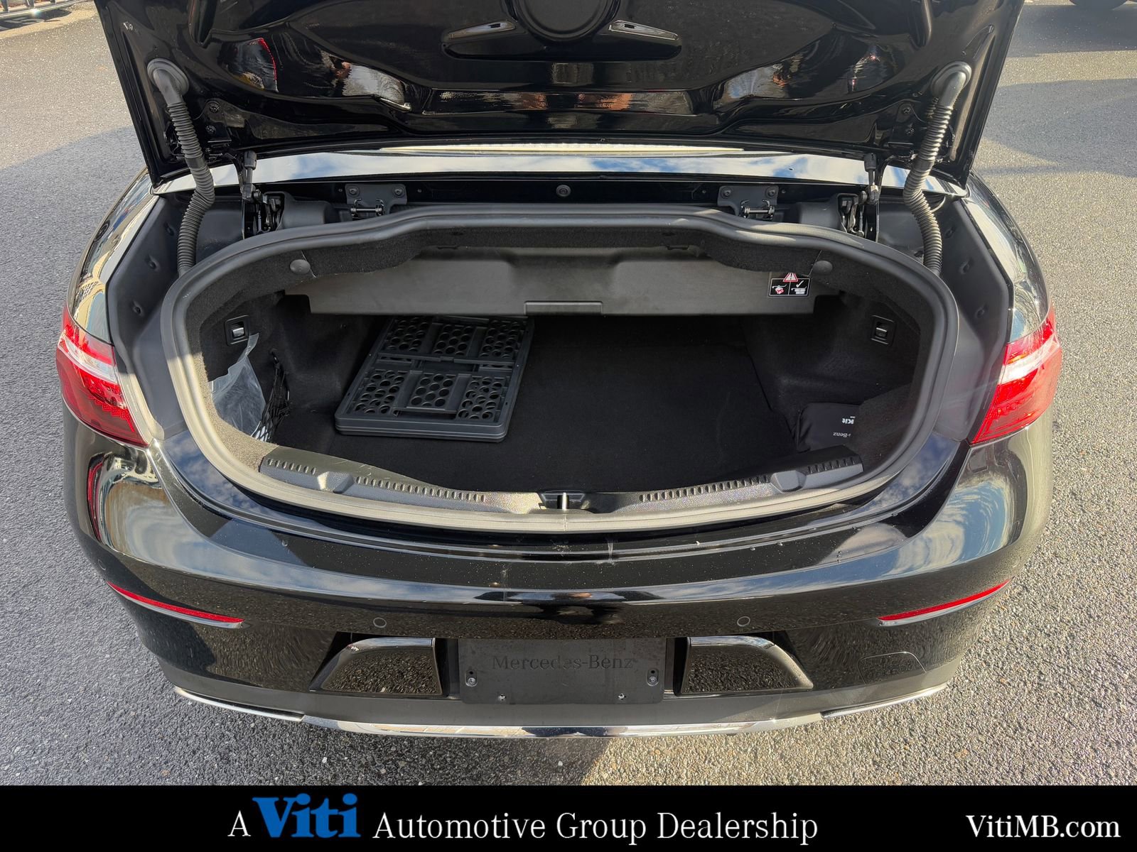 Certified 2023 Mercedes-Benz E 450 4MATIC Cabriolet image 25