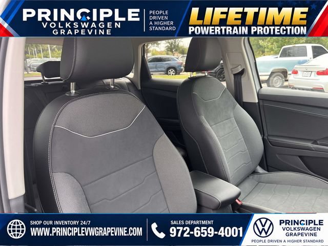 New 2027 Volkswagen Taos SE FWD image 25