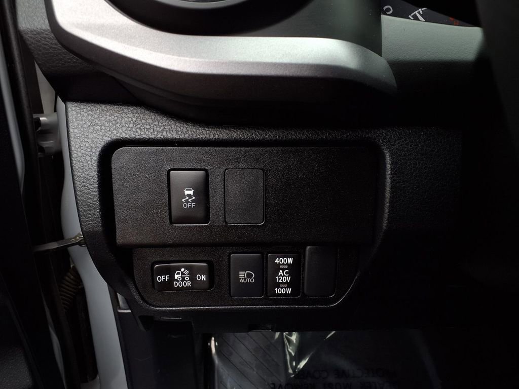 Used 2021 Toyota Tacoma TRD Sport w/ Technology Package RWD image 15