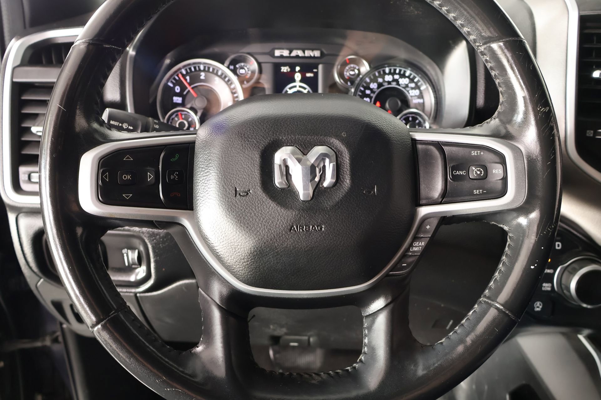 Used 2020 RAM 1500 Big Horn AWD/4WD image 3