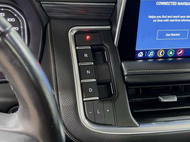 Used 2021 GMC Yukon SLT w/ SLT Luxury Plus Package image 16