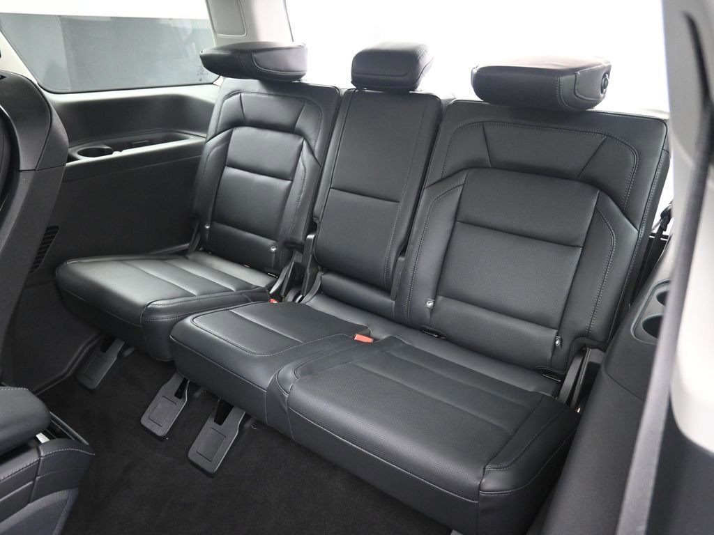 Used 2025 Lincoln Navigator Reserve image 29