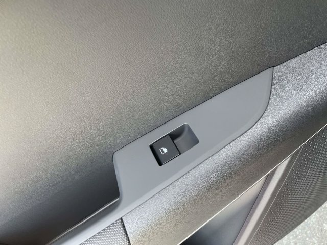 New 2026 Kia Niro EX FWD image 16