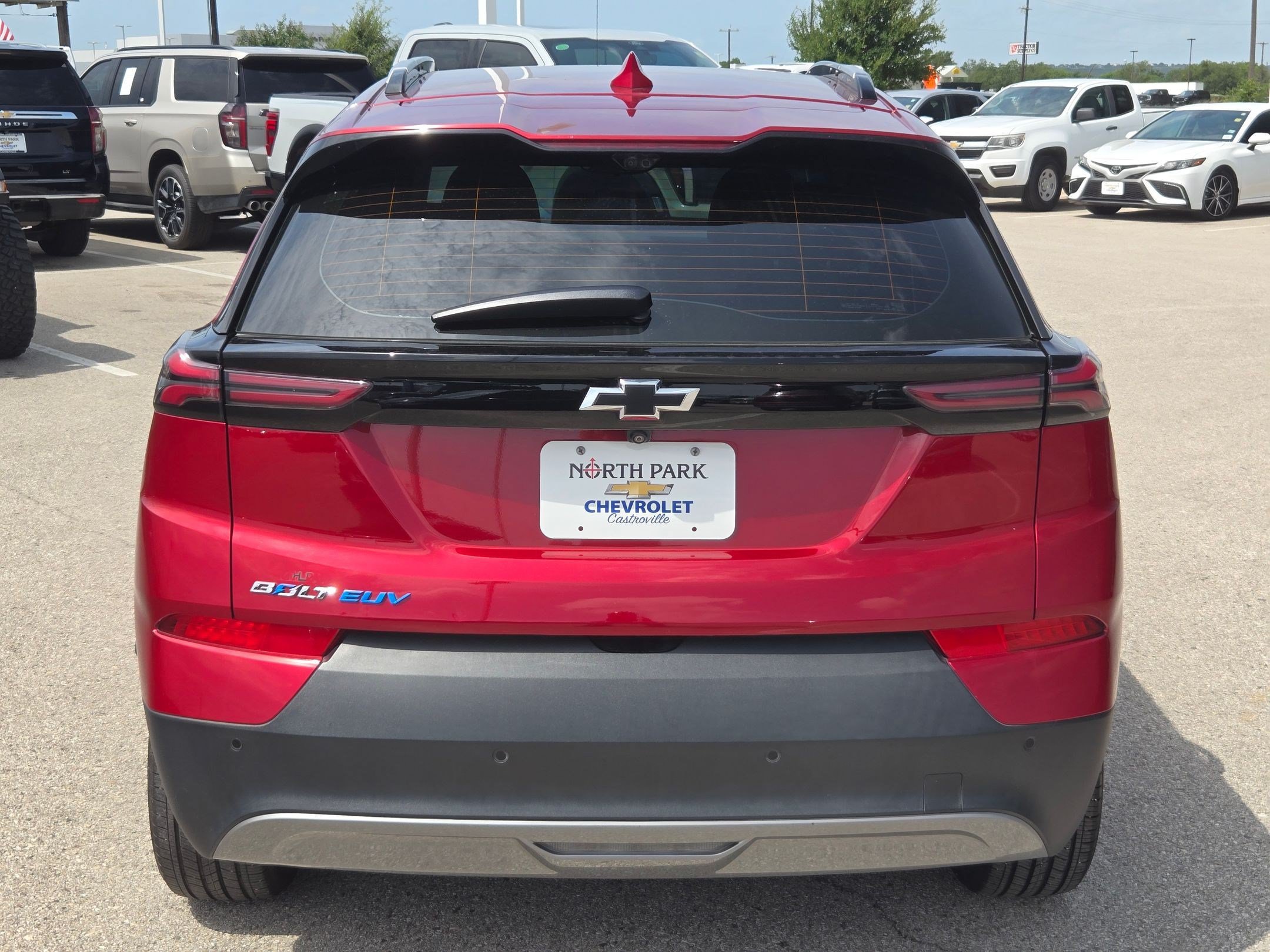 Used 2022 Chevrolet Bolt EUV Premier FWD image 4