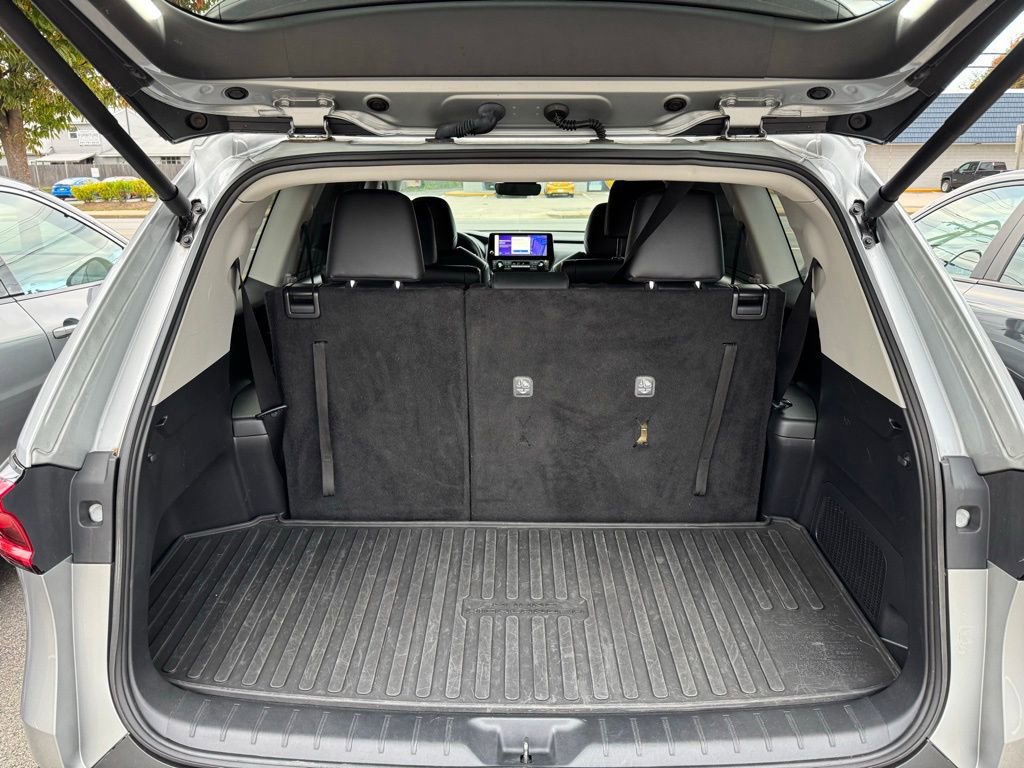Used 2024 Toyota Grand Highlander XLE image 19