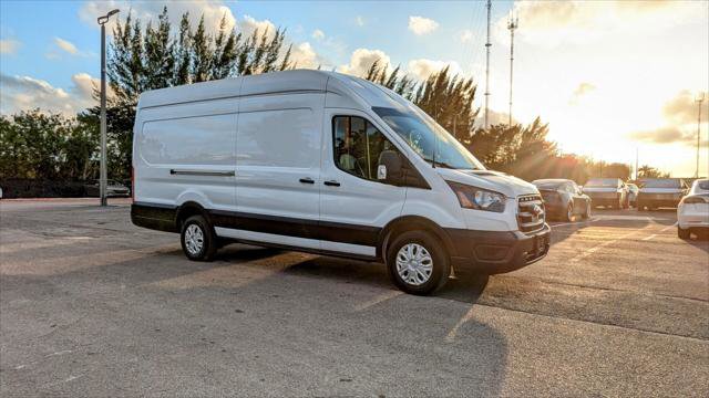 Used 2022 Ford E-Transit 148 High Roof Extended image 11