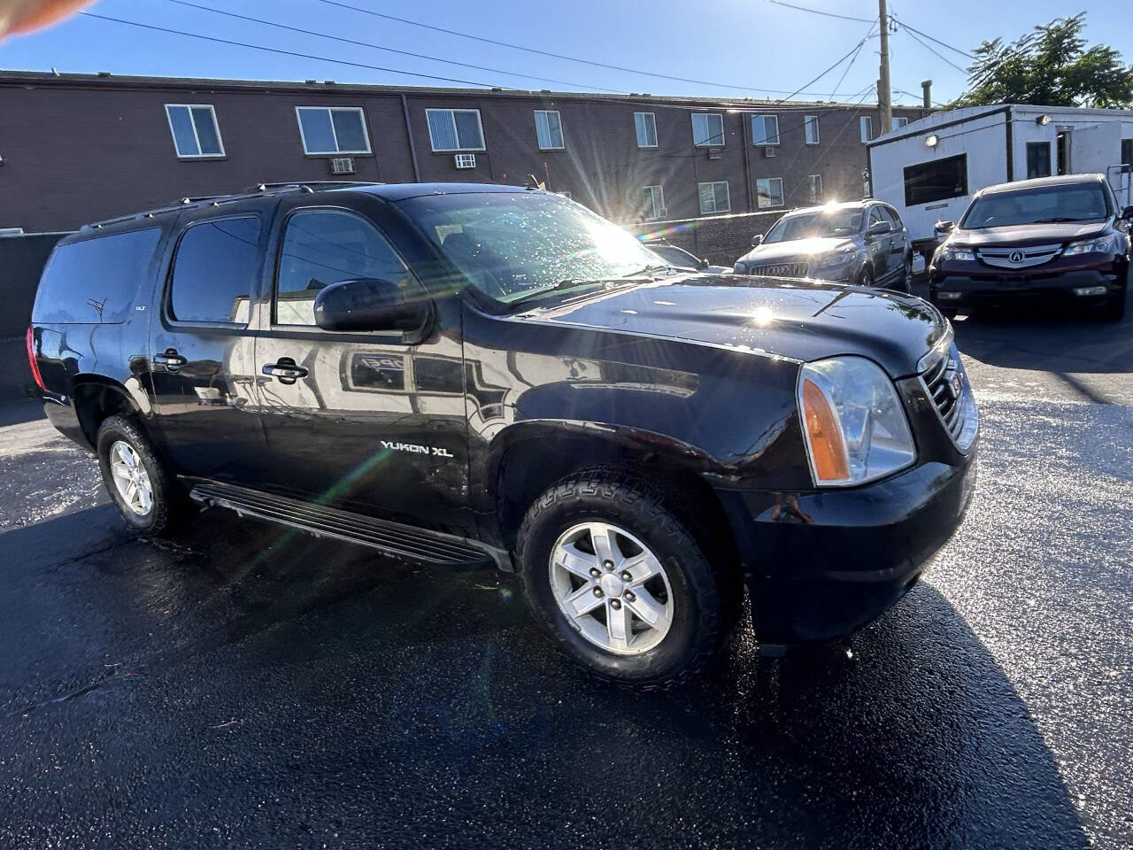 Used 2014 GMC Yukon XL SLT image 29