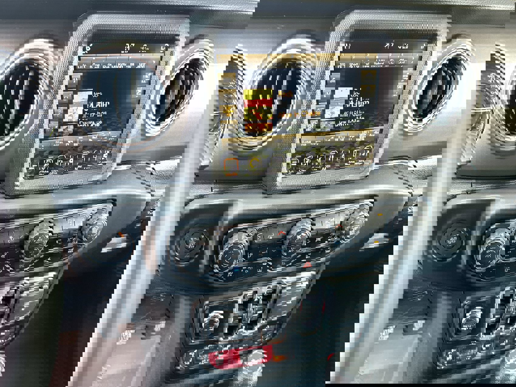 New 2023 Jeep Wrangler Unlimited Rubicon 4xe w/ Cold Weather Group image 16