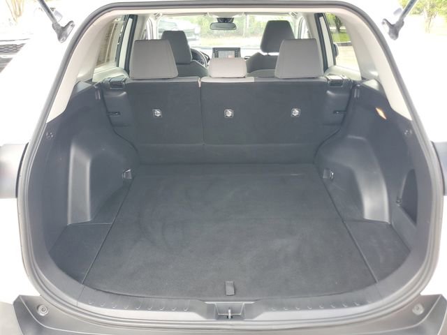 Used 2019 Toyota RAV4 XLE FWD image 7