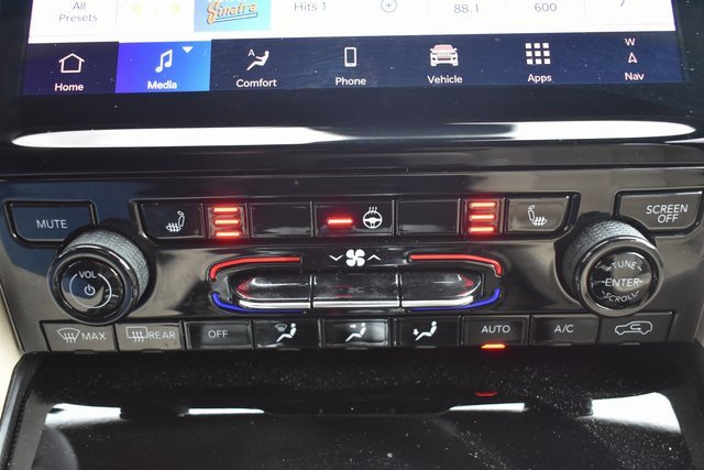 Used 2025 Jeep Grand Cherokee L Limited image 31