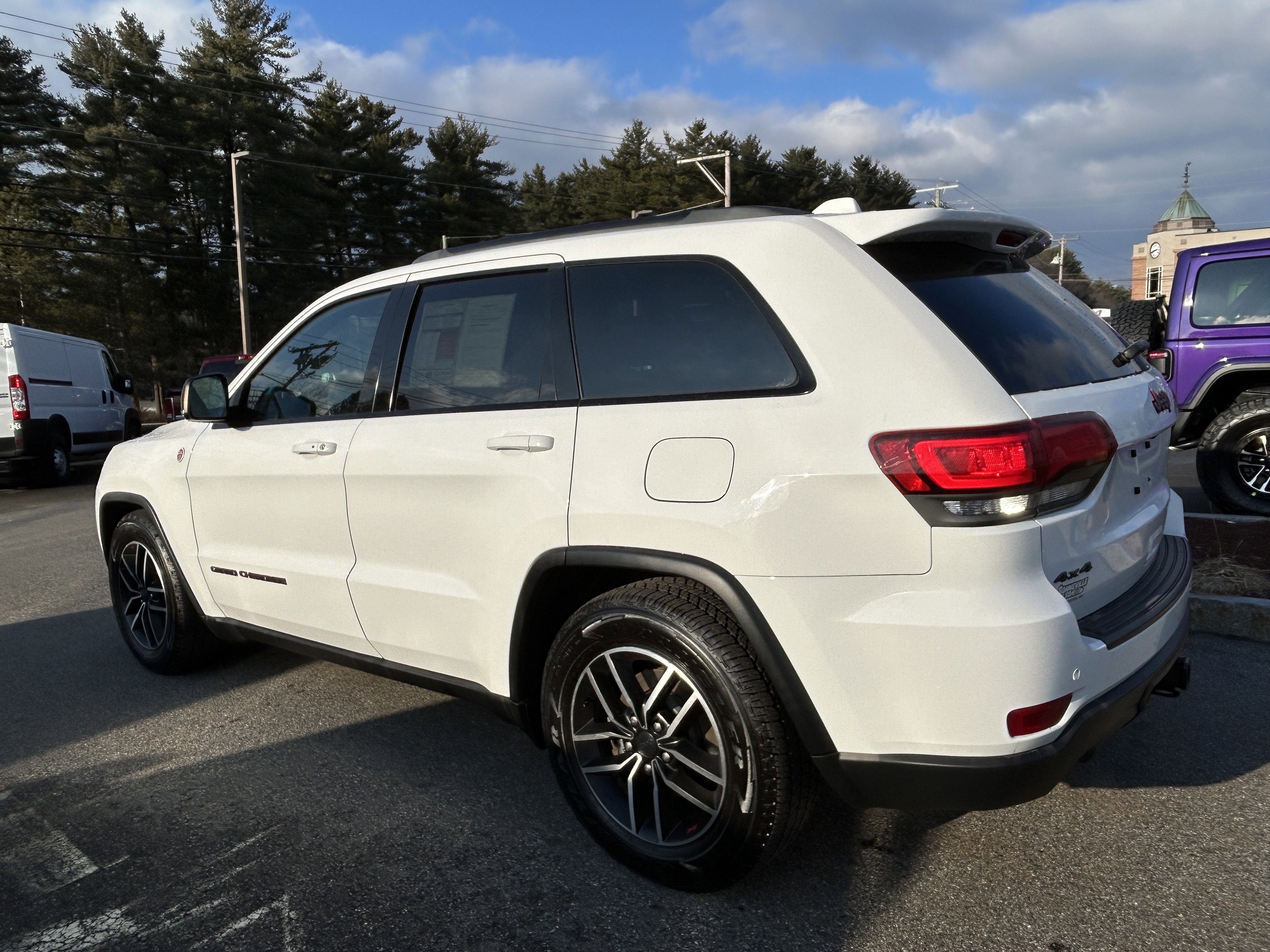 Used 2020 Jeep Grand Cherokee Trailhawk AWD/4WD image 7