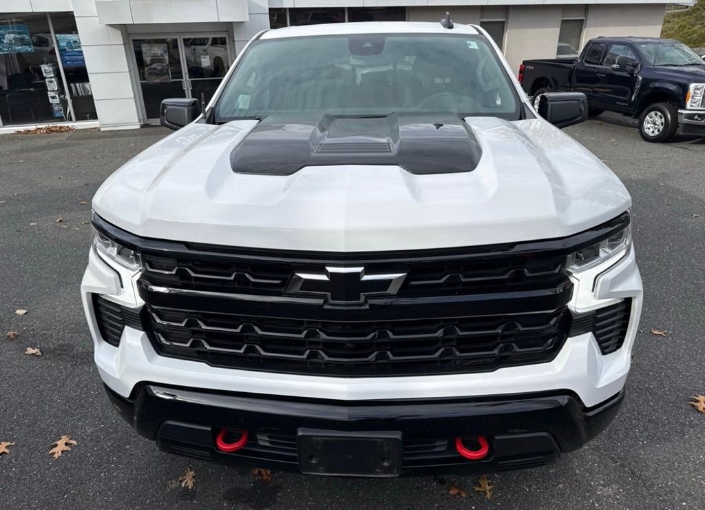 Used 2022 Chevrolet Silverado 1500 LT Trail Boss w/ Convenience Package II image 3