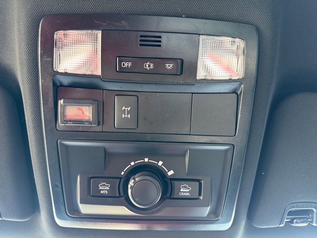 Used 2021 Toyota Tacoma TRD Off-Road AWD/4WD image 29