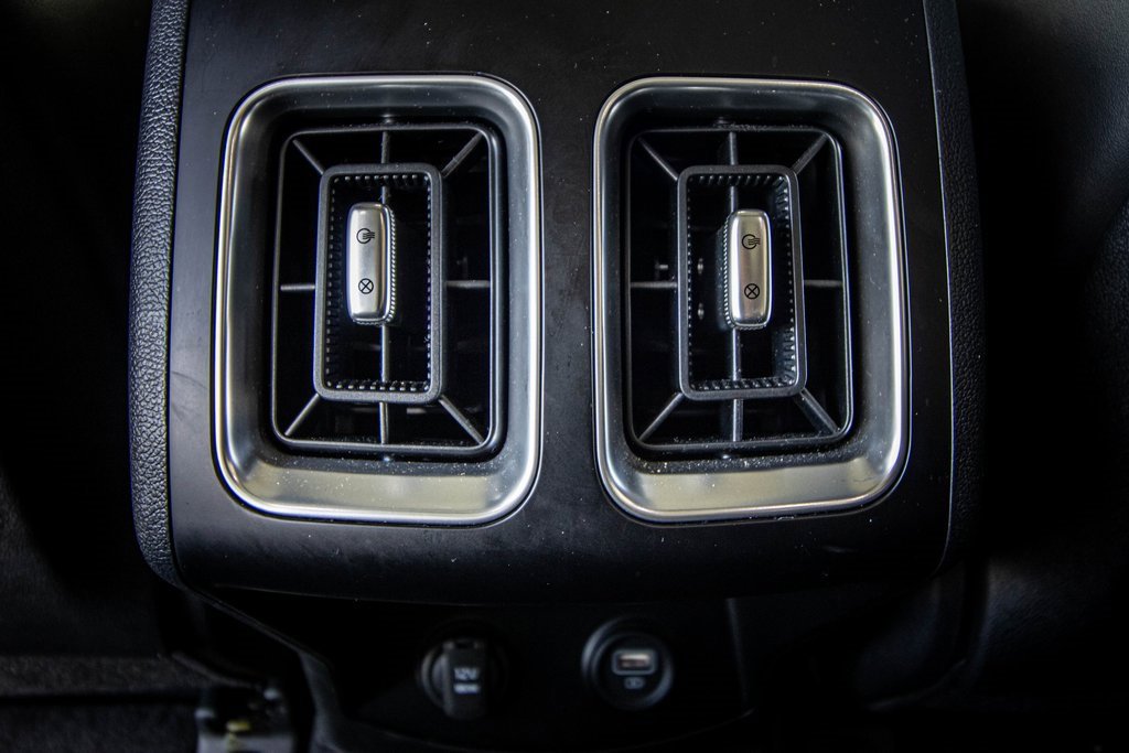 Used 2023 Kia Sorento S w/ Panoramic Sunroof Package image 44