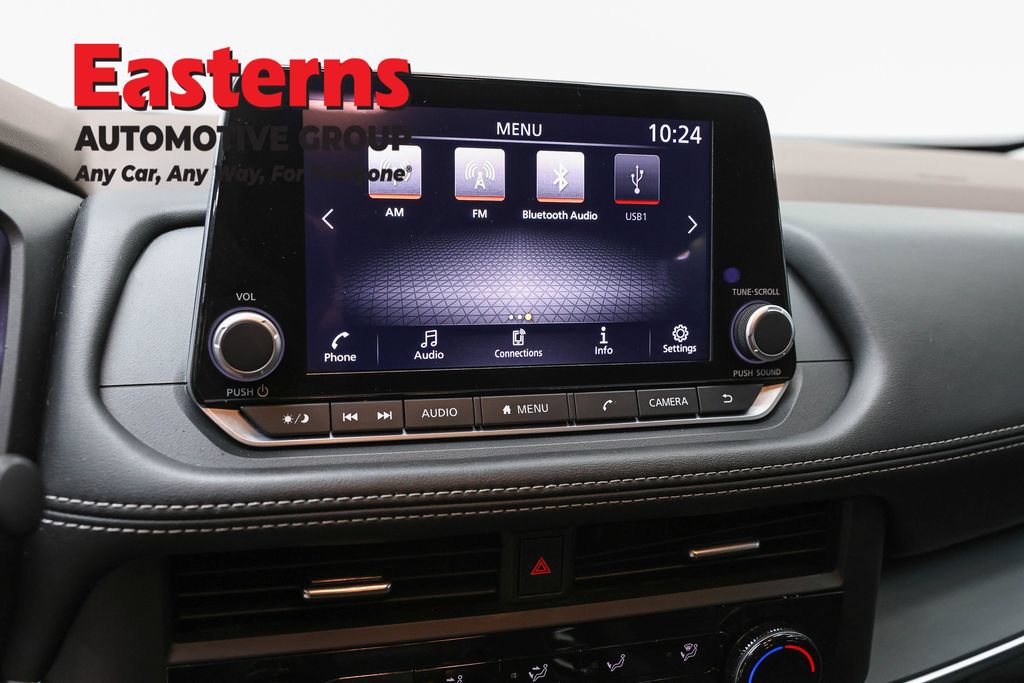 Used 2023 Nissan Rogue S AWD/4WD image 19