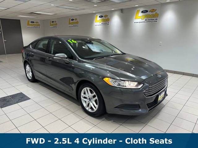 Used 2016 Ford Fusion SE FWD image 1