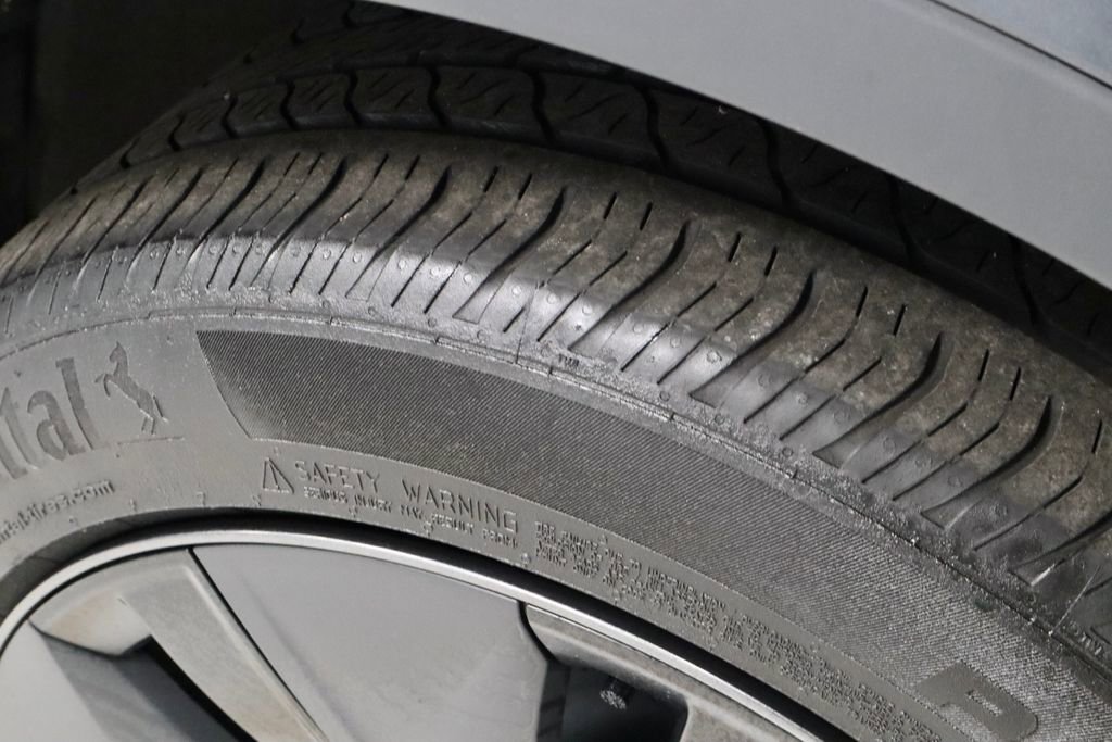 Used 2025 Tesla Model Y Long Range image 20