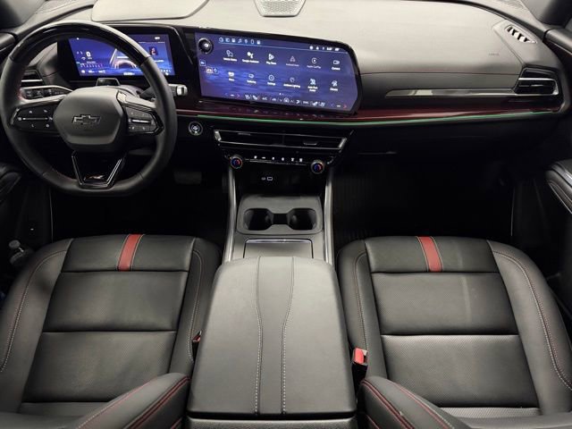 Used 2024 Chevrolet Traverse RS image 16