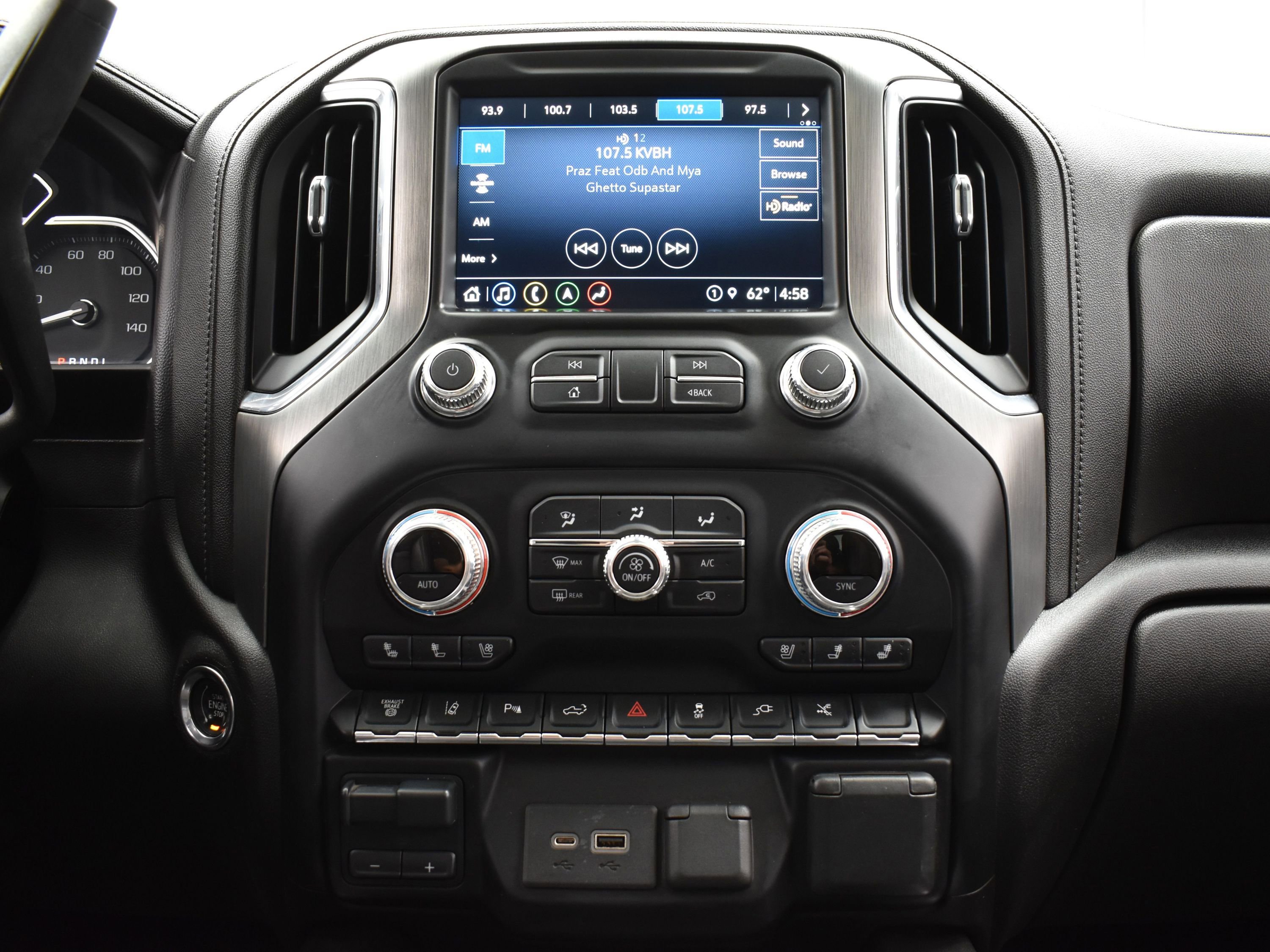 Used 2021 GMC Sierra 3500 Denali w/ Denali Ultimate Package image 16