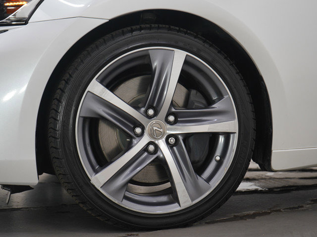 Used 2018 Lexus IS 300 AWD w/ Comfort Package image 29