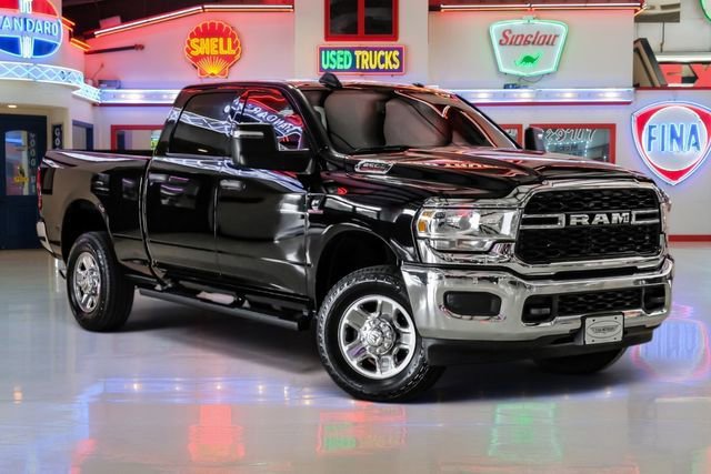 Used 2023 RAM 2500 Tradesman w/ Chrome Appearance Group AWD/4WD video 1