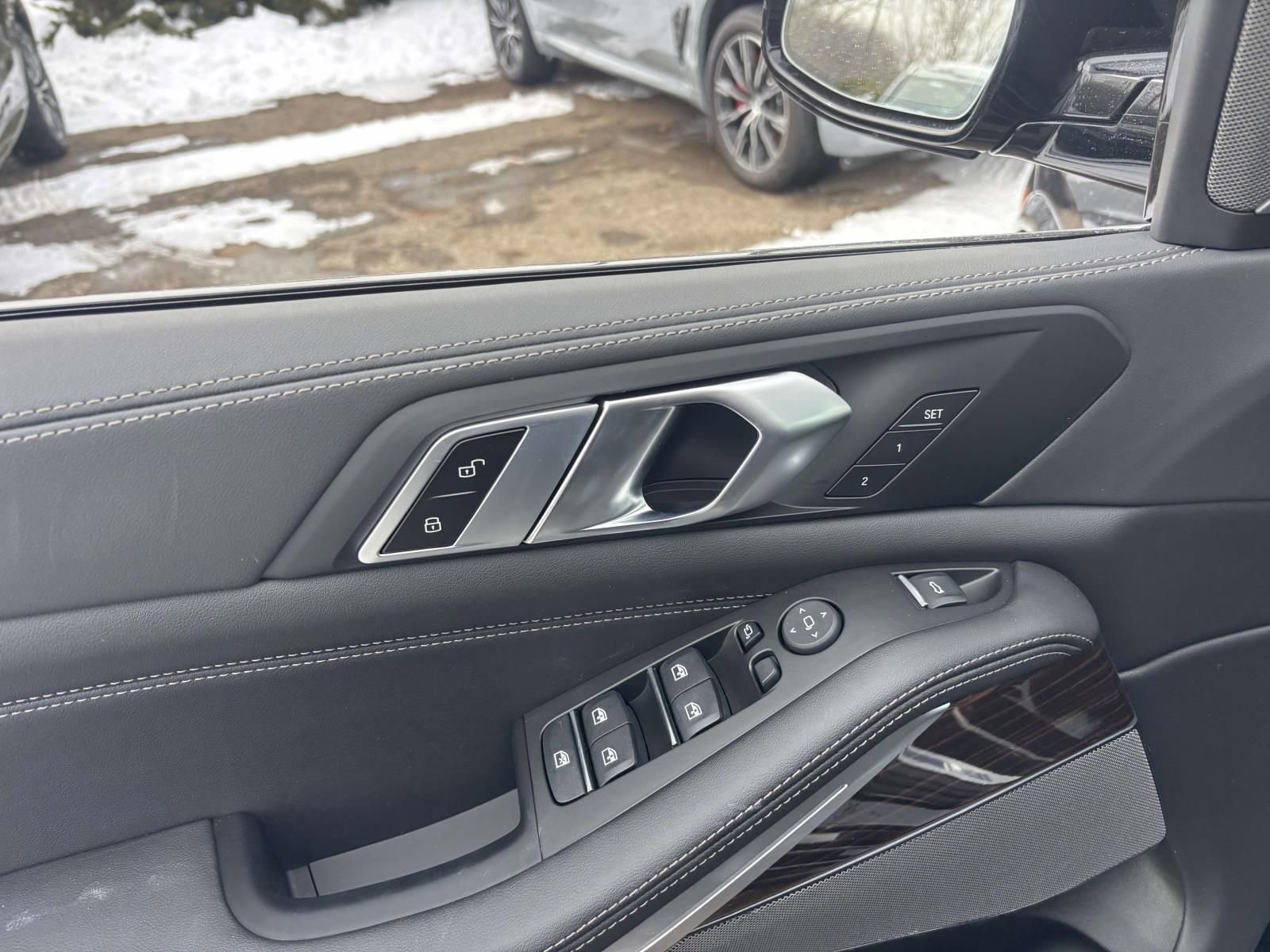 New 2026 BMW X5 xDrive40i w/ M Sport Package image 12