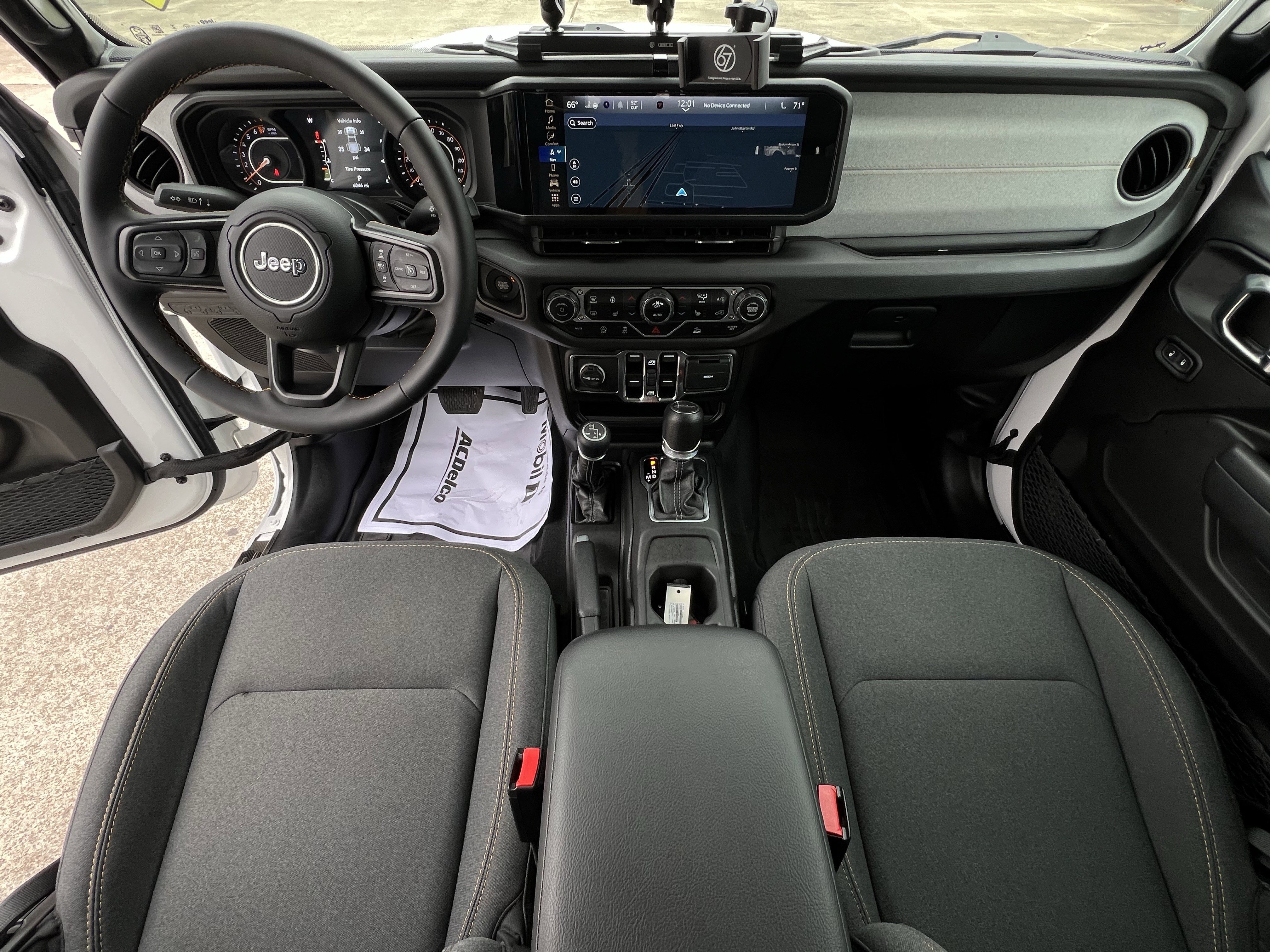 Used 2024 Jeep Gladiator Sport image 9