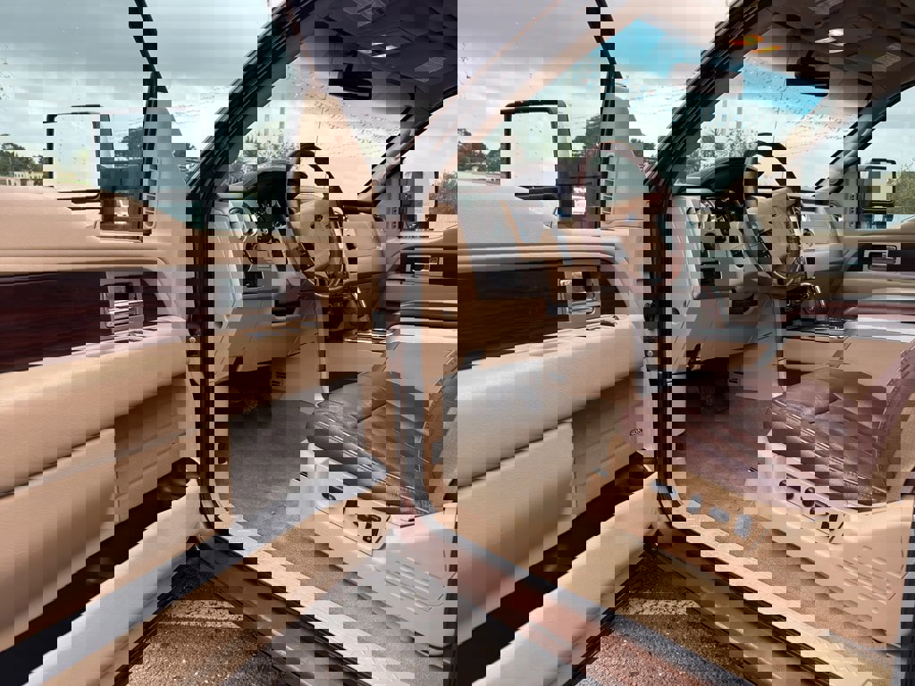 Used 2012 Ford F150 King Ranch w/ Off Road Pkg image 9