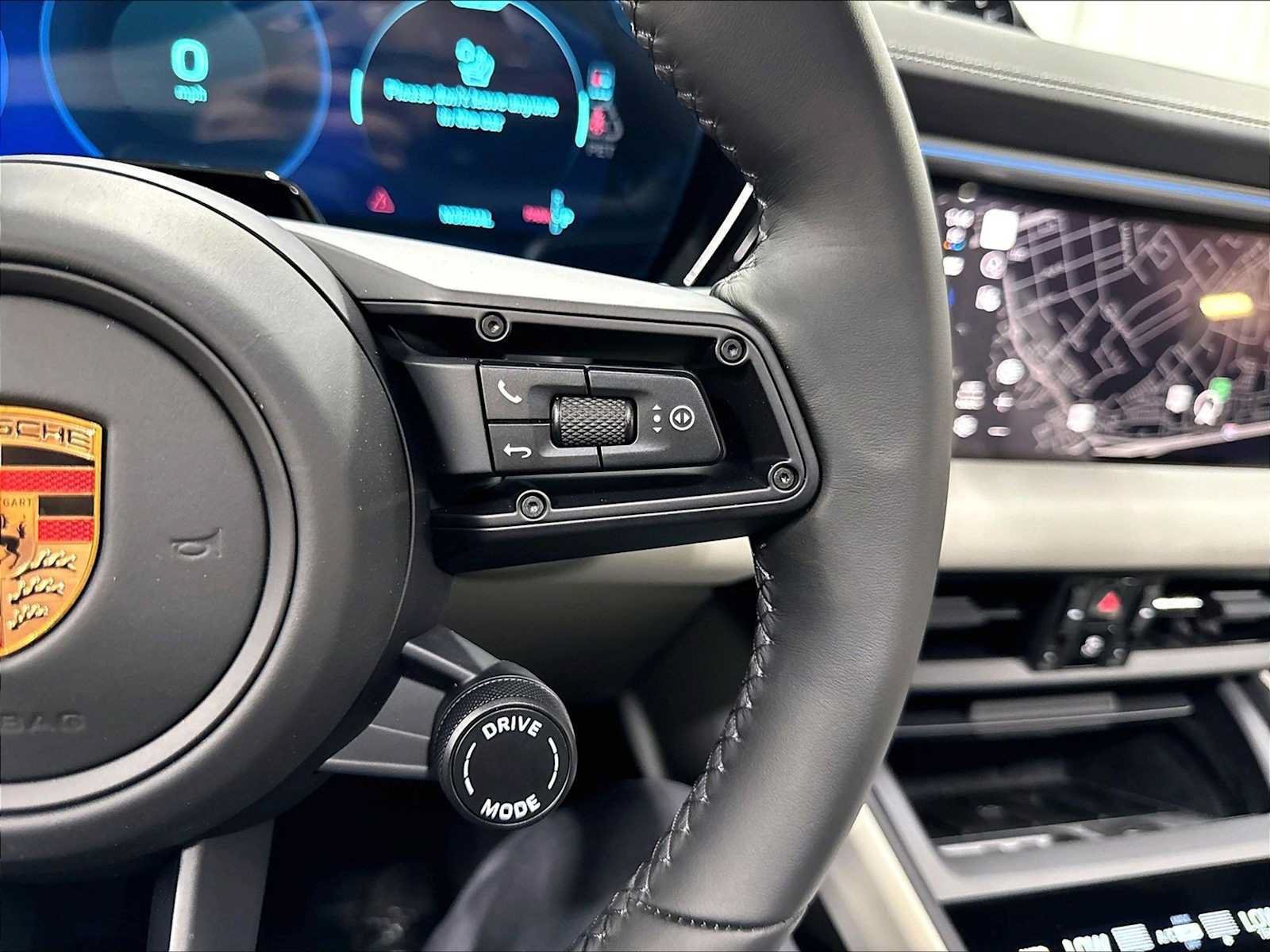 New 2026 Porsche Macan 4 Electric AWD/4WD image 20
