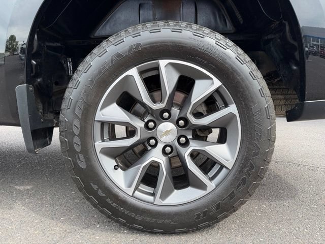 Certified 2023 Chevrolet Silverado 1500 LT AWD/4WD image 5