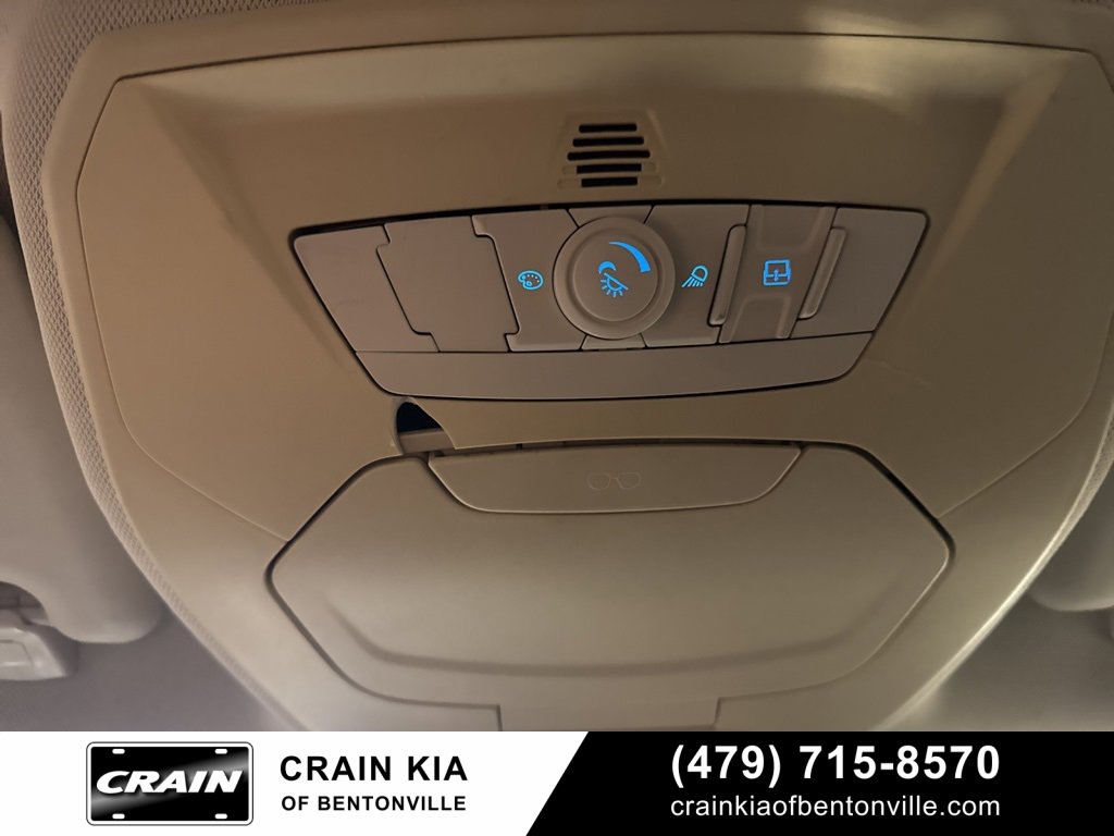 Used 2012 Ford Focus Titanium image 27