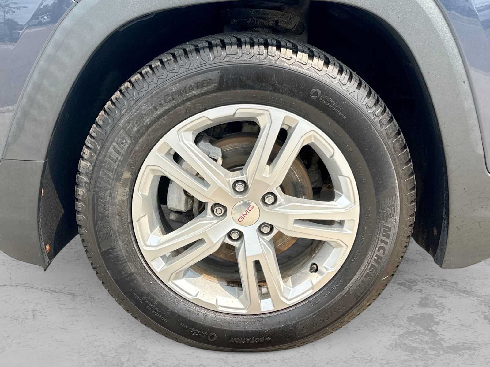 Used 2019 GMC Terrain SLE w/ Driver Convenience Package FWD image 13