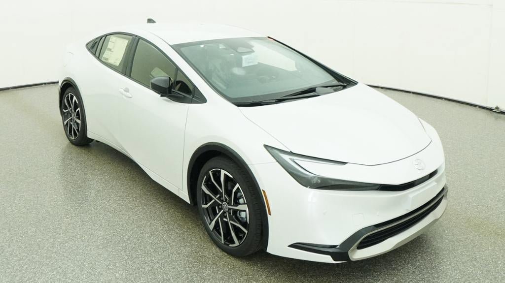 New 2026 Toyota Prius Plug-In Hybrid FWD image 13
