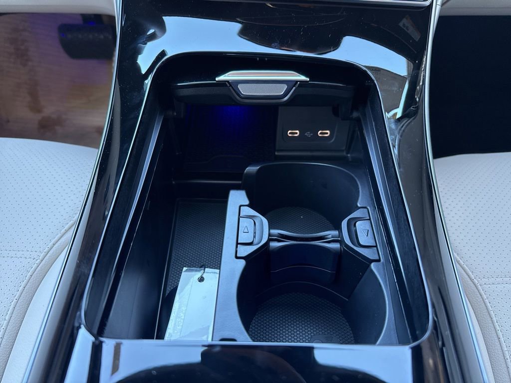 New 2026 Mercedes-Benz C 300 4MATIC Sedan image 25