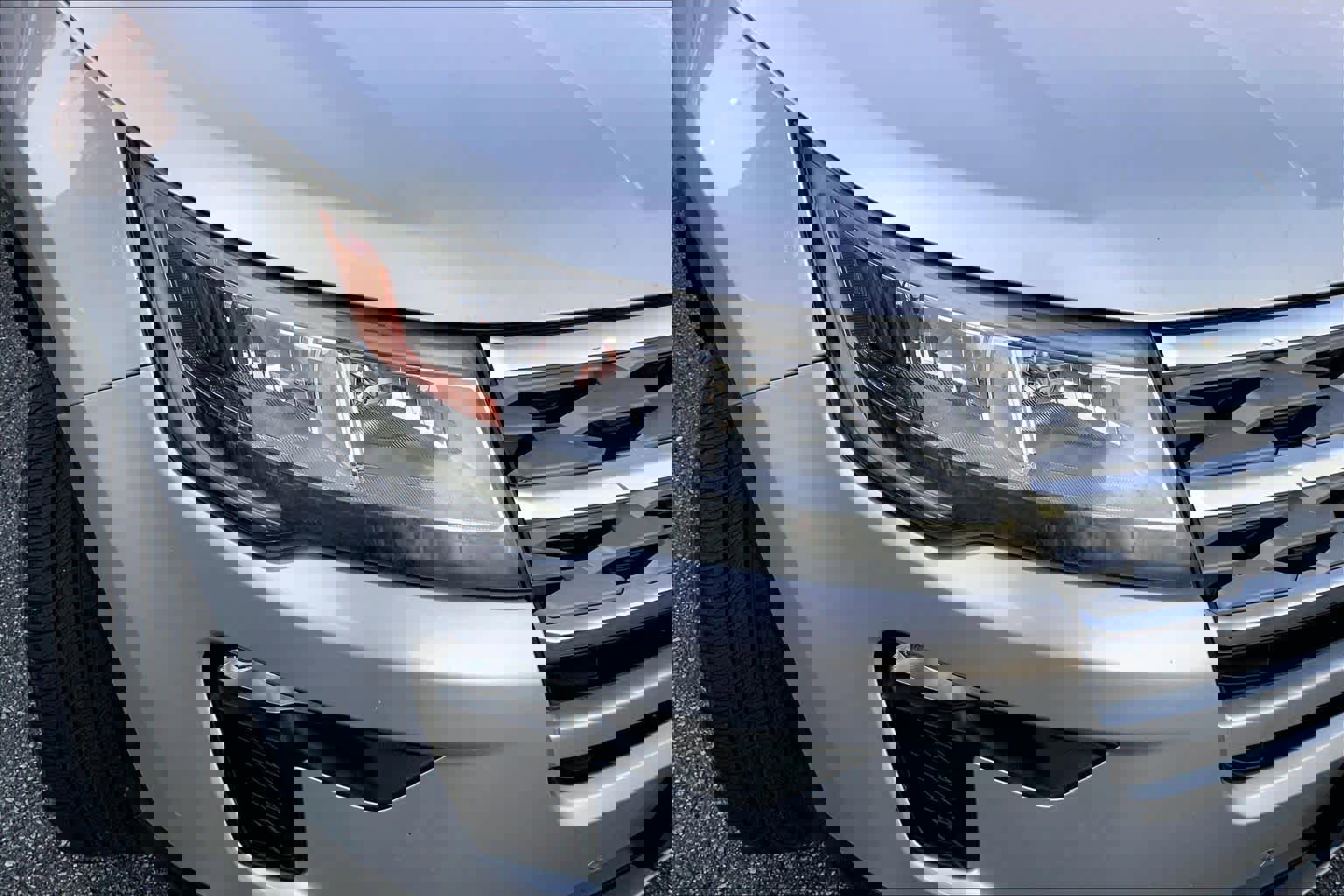 Used 2018 Ford Explorer XLT w/ Equipment Group 202A image 26