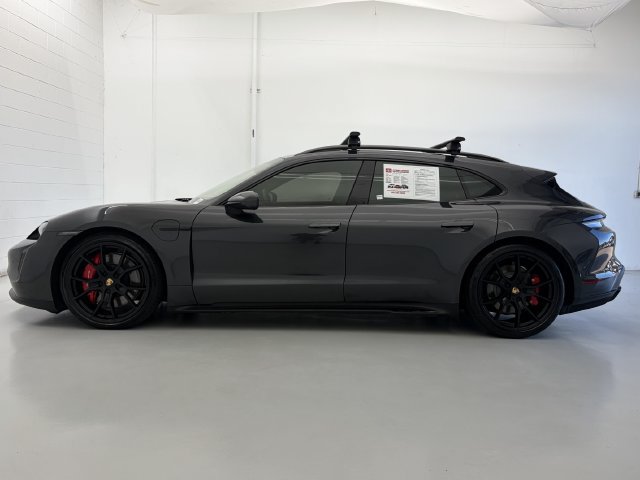 Used 2023 Porsche Taycan GTS AWD/4WD image 8