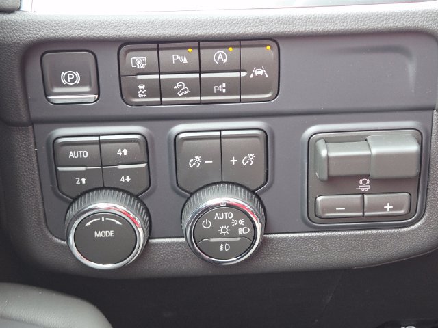 New 2026 Chevrolet Tahoe LT w/ Comfort Package AWD/4WD image 27