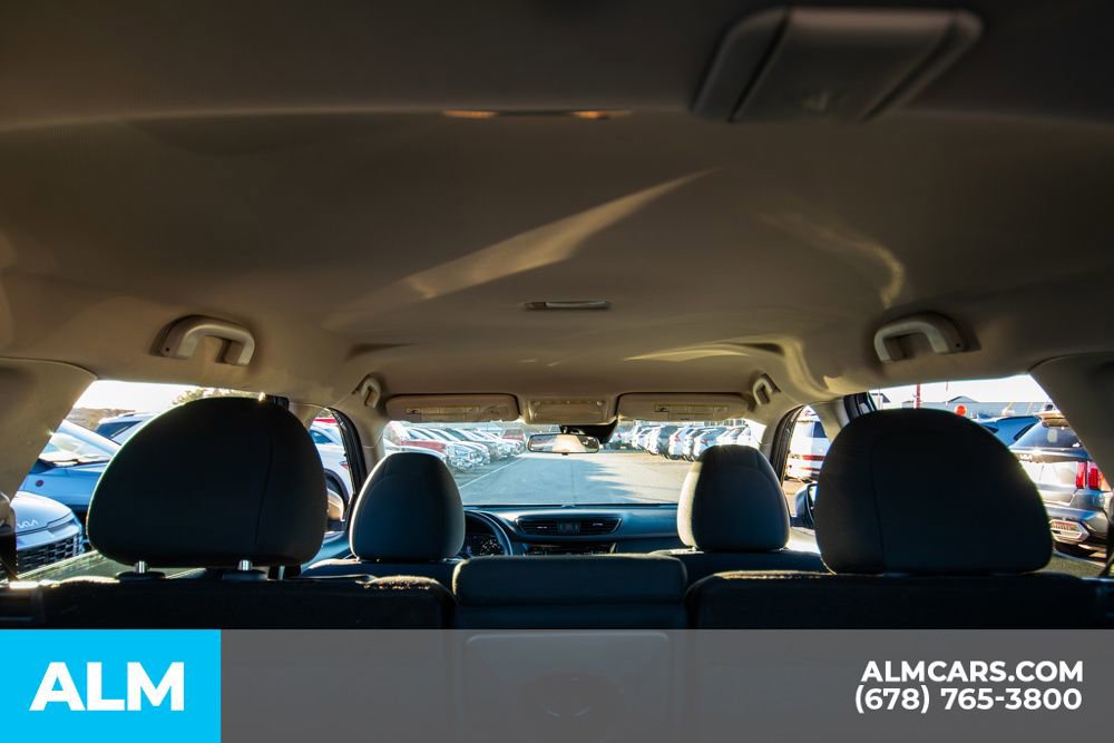 Used 2020 Nissan Rogue S image 11