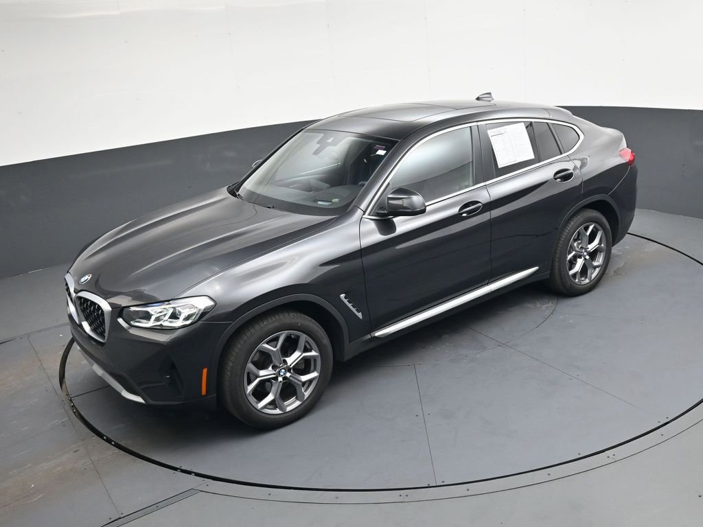 Used 2025 BMW X4 xDrive30i image 31
