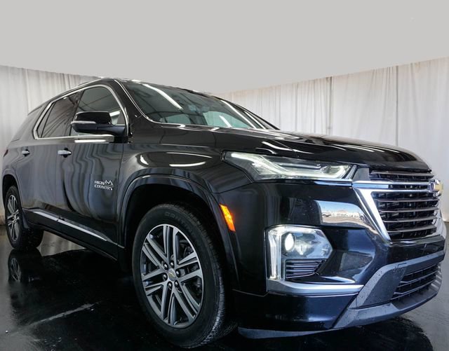 Used 2023 Chevrolet Traverse High Country image 2