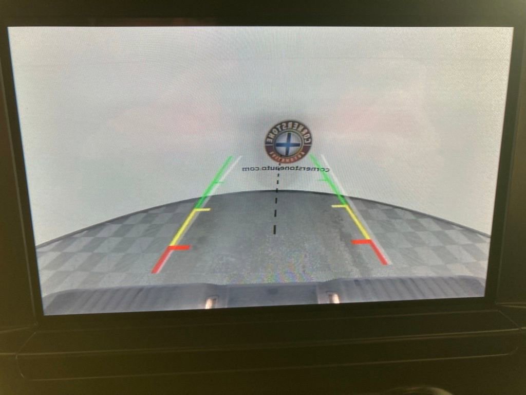 Used 2022 Ford F150 XLT w/ Trailer Tow Package image 5