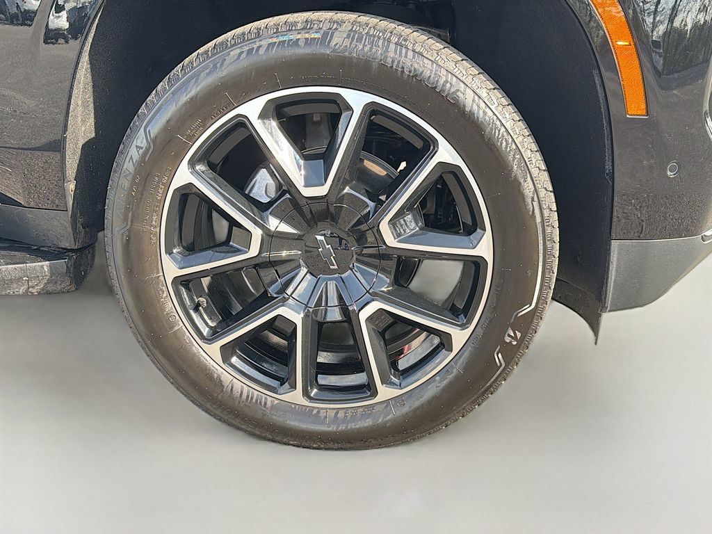 Used 2025 Chevrolet Tahoe RST w/ Comfort Package image 35