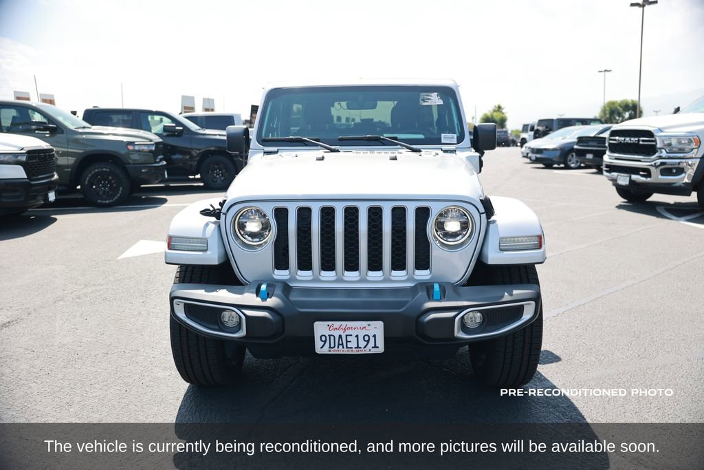 Used 2022 Jeep Wrangler Unlimited Sahara w/ Cold Weather Group image 9